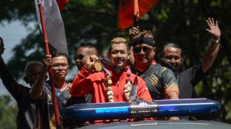 Raih Emas Asian Games 2018, Pesilat Indonesia Diarak Keliling Kota