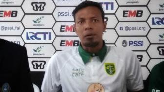 Jelang Datangnya Djanur, Bejo Sugiantoro Masih Pimpin Latihan Persebaya