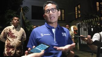 Harga Dolar Naik, Sandiaga Uno Dengarkan Curhat Emak-Emak