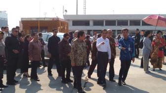 Jokowi : Cari Insentif Tambahan, Gairahkan Industri Otomotif