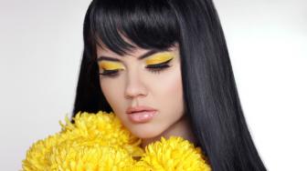 4 Cara Tampil Berani dengan Eyeshadow Kuning