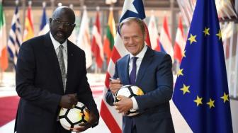 Bikin Kejutan, George Weah Kembali Merumput Bersama Liberia