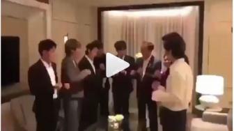 Serunya Jokowi Jadi Oppa, Ajak Super Junior Goyang Dayung