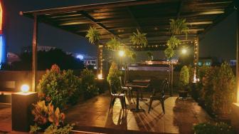 Makan Malam Romantis di Rooftop at Bulungan