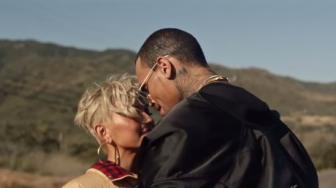 Videoklip Baru Agnez Mo Rilis, Berdansa Hingga Bercumbu dengan Chris Brown