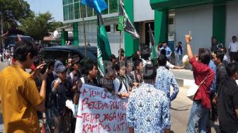 Hari ini, Maruf Amin Ditolak Datang ke Kampus UNTIRTA Banten