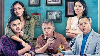 Sinopsis Cek Toko Sebelah: Menampilkan Drama Keluarga Dikemas dengan Komedi