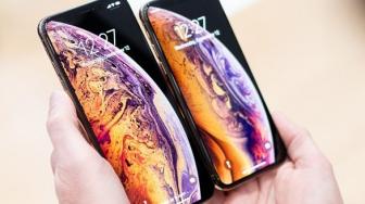 Beli iPhone XS, Pria Ini Bayar dengan Uang Receh Satu Bak Mandi