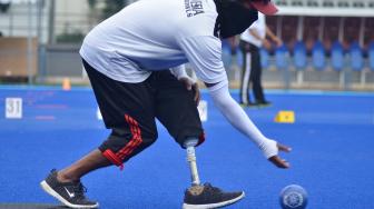 Aksi Latihan Atlet Lawn Bowls Jelang Asian Para Games 2018