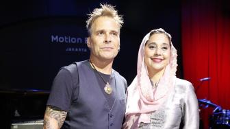 Gelar Pekan Budaya, Ayu Azhari Ajak Mike Tramp