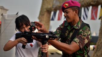 TNI Pamerkan Alat Perang di Monas