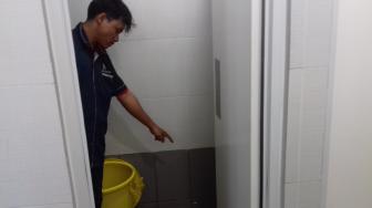 Gegara Pinjaman Online, Pria Sayat Tangan Pakai Cutter di Toilet Minimarket