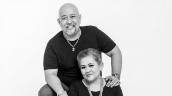 Kemesraan Indro Warkop Bersama Mendiang Istri