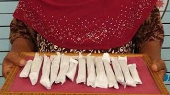 Mau Beli Baju Daster, Emak-emak Jual Ganja