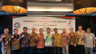 Angkut Semen untuk Wilayah Sumatera, SMBR Gandeng Pos Logistik