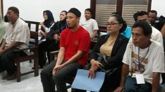 Hina Suku Batak karena Politik, Memet Diseret ke Pengadilan