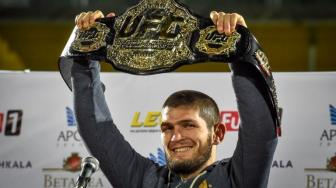 Bela Aksi Rekannya Serang McGregor, Khabib Ancam Mundur dari UFC