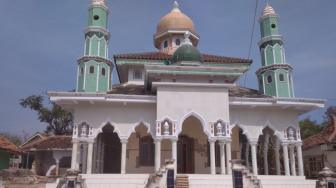 Trauma Gempa, Warga Sumenep Tak Berani Salat di Masjid