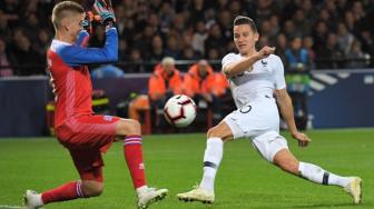 Thauvin Dipulangkan, Deschamps Enggan Cari Pengganti