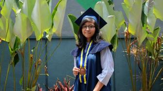 Kalyana Anjani Jadi Sarjana Usia 18 Tahun, Lulusan Termuda di ITB