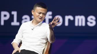 Tetiba di Eropa, Muncul Potret Jack Ma Pegang Pot Tanaman