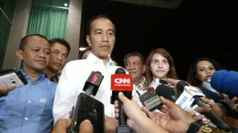 Jokowi Minta Jubir Timsesnya Tak Lakukan Politik Kebohongan
