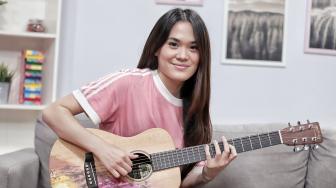 Kok Sheryl Sheinafia Belum Mau Duet Bareng Si Pacar Vadi Akbar ?