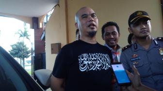 Ahmad Dhani Punya Ide Jualan Kaos Tauhid, Pasti Laris Manis