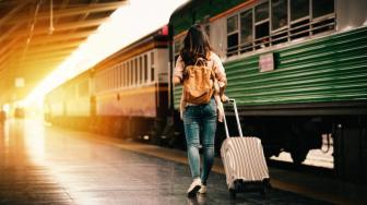 Perempuan Wajib Baca, Inilah Sederet Tips Aman Travelling Sendirian