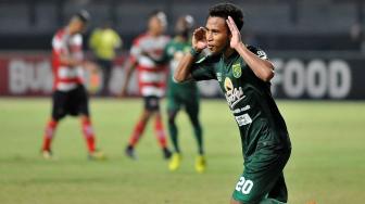 Pemain Muda Terbaik Liga 1 2018 Tinggalkan Persebaya dan Gabung Persib?