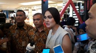 Luna Maya : Saya Nggak Mau Bicara soal Masalah Pribadi