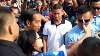 Sapa Warga di CFD Bandung, Jokowi Tak Papasan dengan Jokowi KW