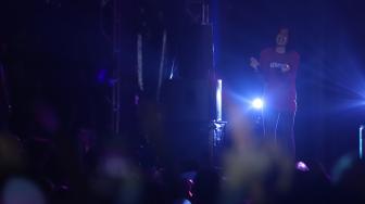 Sheila 0n 7 Ciptakan Suasana Masa Lalu di The 90's Festival