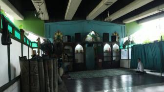 Masjid Al-Ma'ruf, Masjid di Kolong Tol Slipi