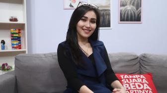 Ini Trik Ayu Ting Ting Biar Tak Salah Endorse Kosmetik