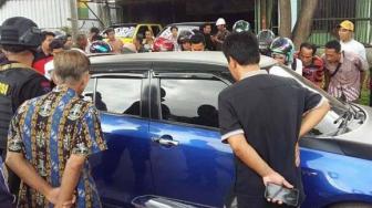 Mayat Pak Kades Ditemukan dalam Mobil, Tewas saat berhubungan Badan