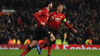 Fellaini Jadi Pahlawan, Man United Melenggang ke Fase Gugur