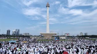 Mau Reunian Lagi di Jakarta, PA 212 Bakal Gelar Salat Tahajud, Subuh, dan Salat Jumat Berjemaah Sebelum Demo