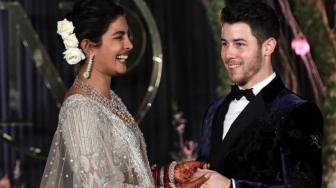 5 Momen Manis Resepsi Pertama Priyanka Chopra dan Nick Jonas