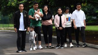 Presiden Jokowi Ajak Anak Cucunya Liburan ke Kebun Raya