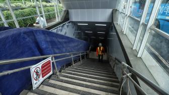 Suasana di Stasiun Mass Rapid (MRT) Bundaran HI, Jakarta, Senin (10/12).[Suara.com/Muhaimin A Untung]