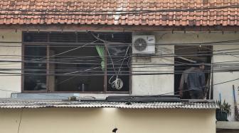 Mapolsek Ciracas Dibakar, Dua Driver Kapolres Jaktim Juga Jadi Korban