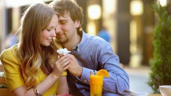 Sepele, 7 Kebiasaan Baik Ini Bikin Hubungan Langgeng dengan Pasangan
