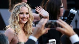 Pesonanya Selalu Curi Atensi, 5 Rahasia Kecantikan Jennifer Lawrence