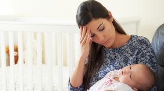 5 Cara Mengatasi Baby Blues Usai Melahirkan: Agar Ibu dan Bayi Tetap Sehat