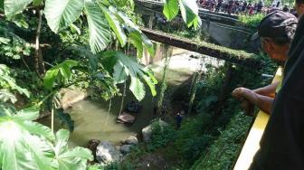 Mobil Masuk Jurang di Puncak, Satu Orang Tewas