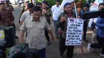 Rahman Jalan Kaki dari Tegal untuk Bertemu Prabowo