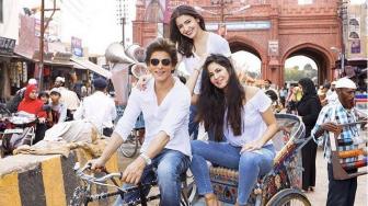 Promosi Film Zero, Begini Penampilan Keren Shahrukh Khan