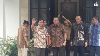 SBY Jadi Mentor Debat, Tim Jokowi: Prabowo Pernah di Militer, Tapi Dipecat