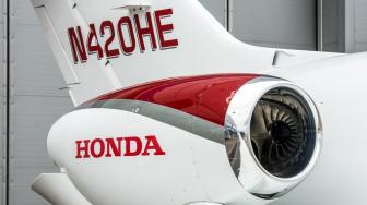 Pemilik Pertama HondaJet Elite Seorang Bos Drone